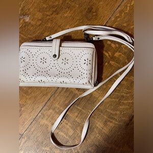 The‎ SAK wallet wristlet crossbody